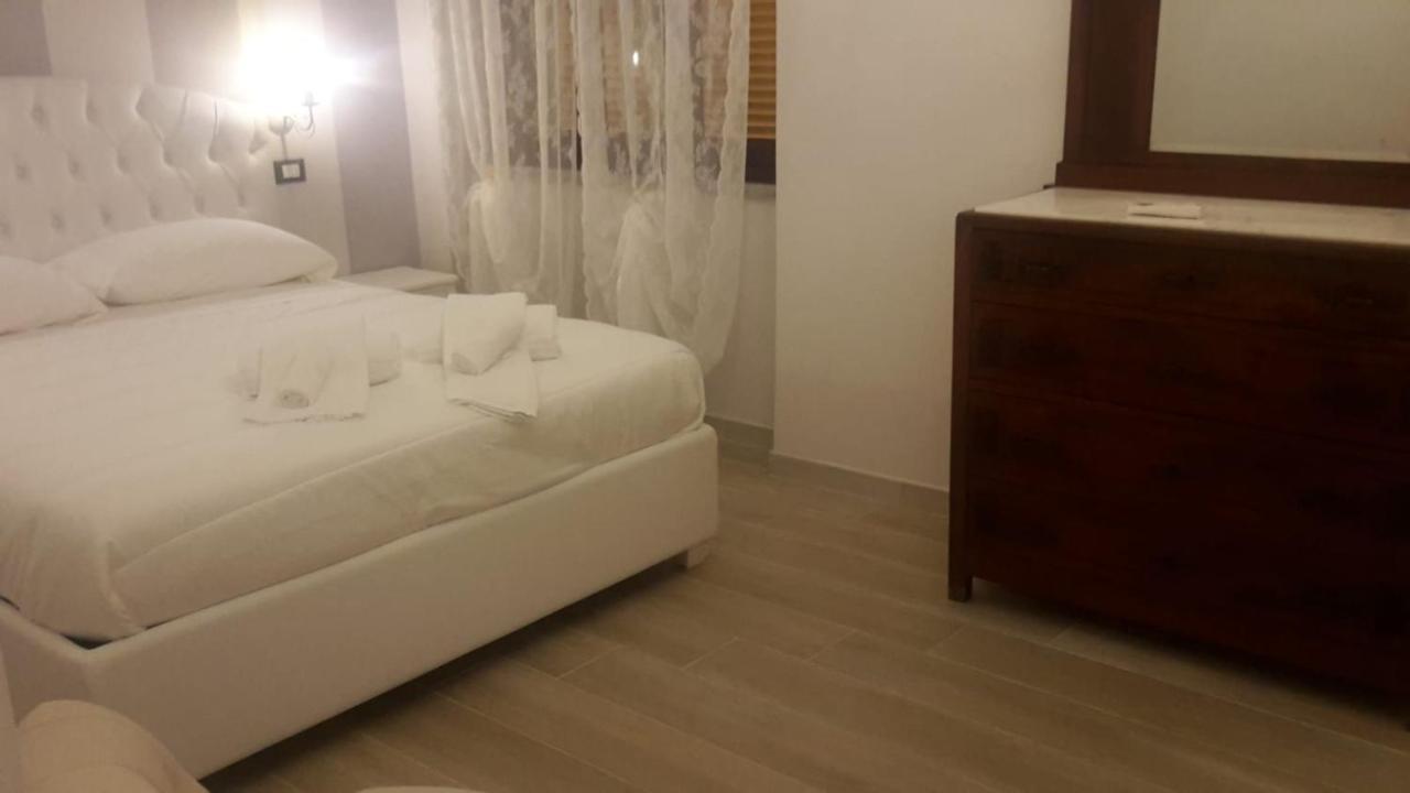 Bed and Breakfast Brezza Marina Marina Di Carrara Exterior foto